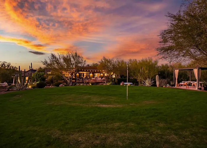 Villa 1-acre Backyard 4br Pickleball, Sauna, Saltroom, Gym, Wellness Cave Creek